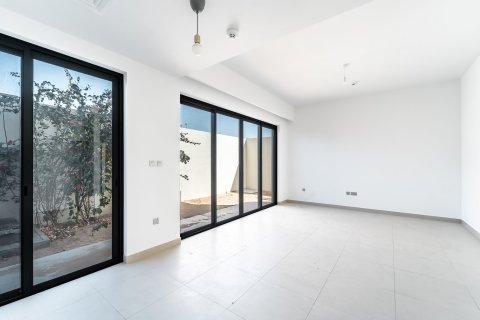 Townhouse in Dubai 4 bedrooms, 205 sq.m. № 97043 - photo 6