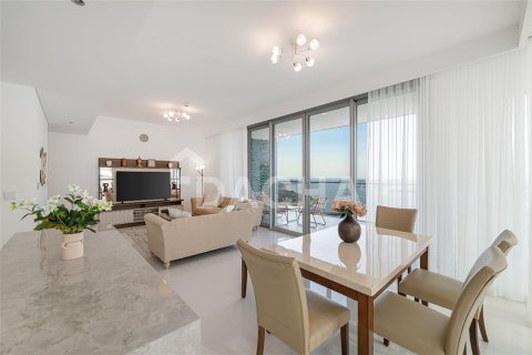 Apartment in Dubai Harbour, Dubai 3 bedrooms, 166.8 sq.m. № 6728 - photo 2