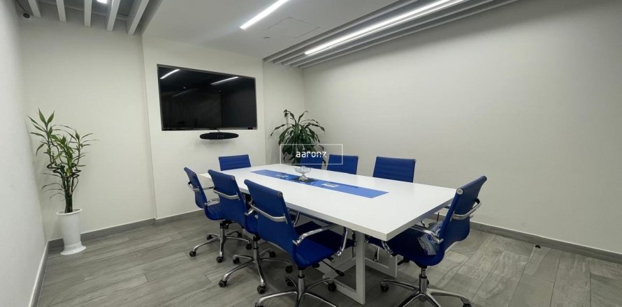 Bureau à Business Bay, Dubai, 157.1 m², № 49200