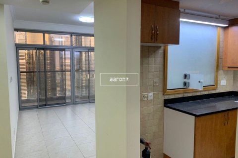 Apartamento en Jumeirah Lake Towers, Dubai, 2 dormitorios, 88.3 m², № 49199 - foto 11