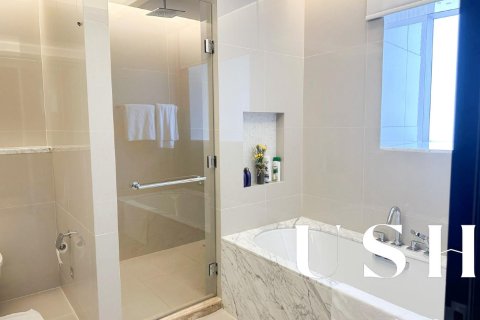 Apartment in The Address Sky View Towers, Downtown Dubai (Downtown Burj Dubai), Dubai 4 bedrooms, 236 sq.m. № 39738 - photo 28