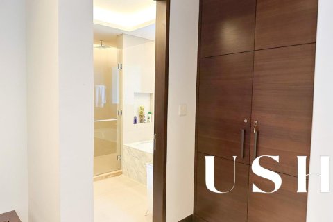 Apartment in The Address Sky View Towers, Downtown Dubai (Downtown Burj Dubai), Dubai 4 bedrooms, 236 sq.m. № 39738 - photo 25