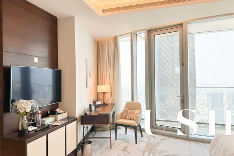 Apartment in The Address Sky View Towers, Downtown Dubai (Downtown Burj Dubai), Dubai 4 bedrooms, 236 sq.m. № 39738 - photo 18