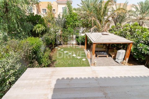Снять в аренду виллу в Al Reem, Арабиан Ранчес, Дубай: 3 спальни, 341м², № 20235 - фото 11
