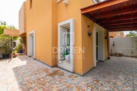 Снять в аренду виллу в Al Reem, Арабиан Ранчес, Дубай: 3 спальни, 341м², № 20235 - фото 7