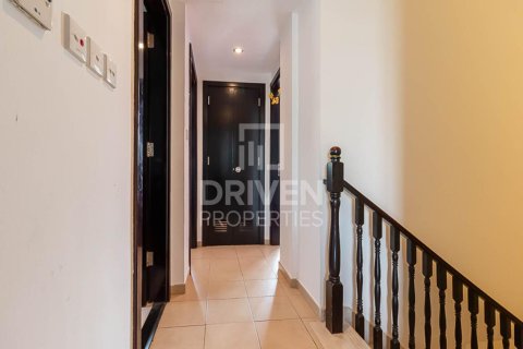Снять в аренду виллу в Al Reem, Арабиан Ранчес, Дубай: 3 спальни, 341м², № 20235 - фото 26