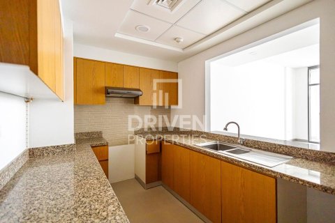 Apartment in Bellevue Towers, Downtown Dubai (Downtown Burj Dubai), Dubai 2 bedrooms, 120 sq.m. № 20225 - photo 5