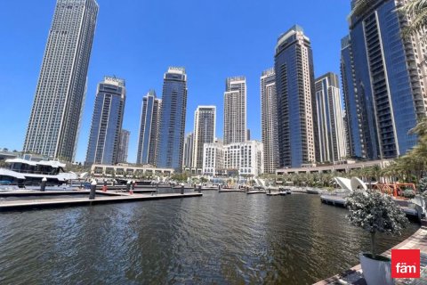 Apartment in Dubai 2 bedrooms, 192.2 sq.m. № 72245 - photo 8
