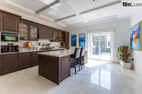 Villa à Dubai, 6 chambres, 2193.7 m², № 72246 - photo 13