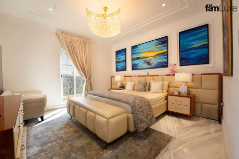 Villa à Dubai, 6 chambres, 2193.7 m², № 72246 - photo 27