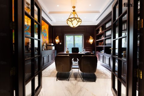 Villa à Dubai, 6 chambres, 2193.7 m², № 72246 - photo 11