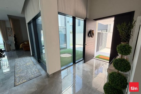 Villa à Al Furjan, Dubai, 4 chambres, 462.8 m², № 72244 - photo 5