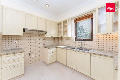 Villa à Dubai, 3 chambres, 405 m², № 97680 - photo 2