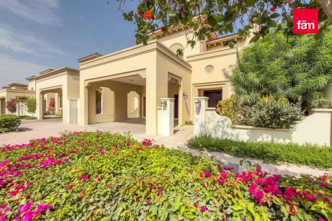 Villa à Dubai, 3 chambres, 405 m², № 97680