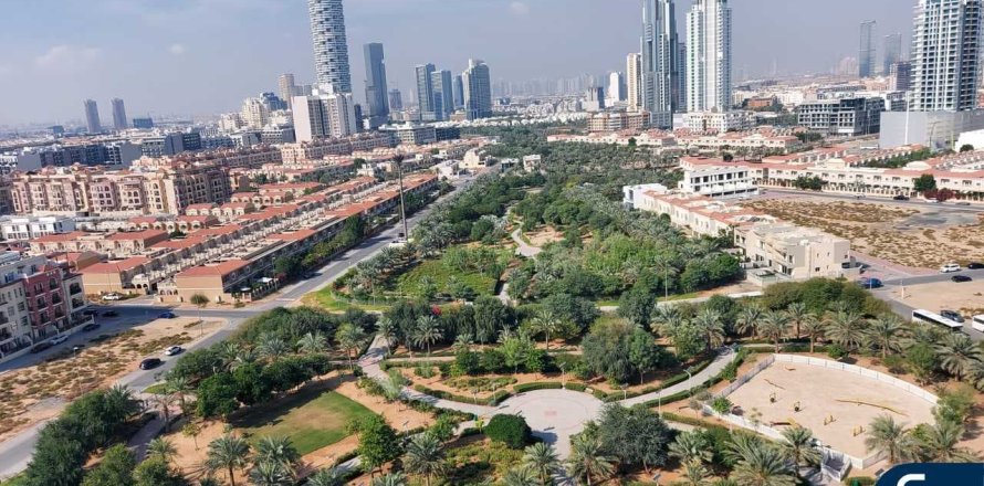 Apartamento en Jumeirah Village Circle, Dubai, 2 dormitorios, 96 m², № 98535