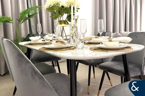 Apartamento en Jumeirah Village Circle, Dubai, 2 dormitorios, 96 m², № 98535 - foto 3