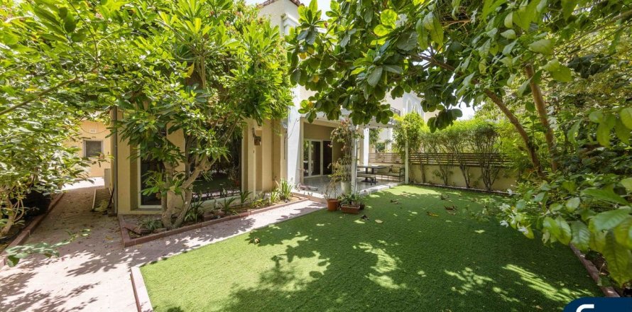 Adosado en Green Community Motor City, Motor City, Dubai, 4 dormitorios, 454 m², № 98548