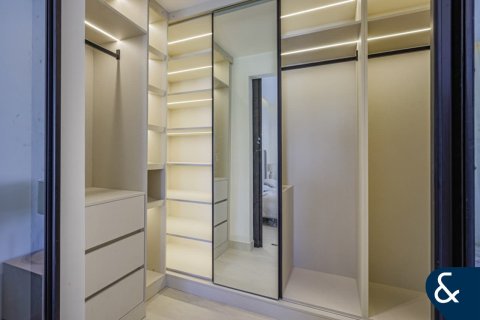 Villa en Arabian Ranches, Dubai, 4 dormitorios, 228 m², № 98537 - foto 8