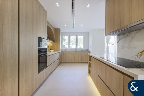 Villa en Arabian Ranches, Dubai, 4 dormitorios, 228 m², № 98537 - foto 5