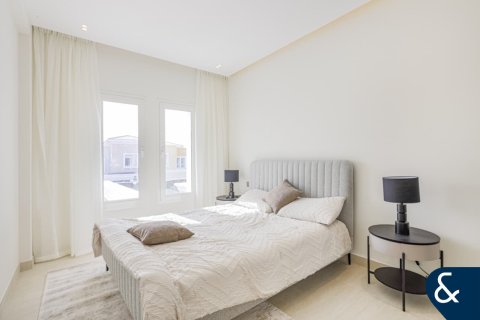 Villa en Arabian Ranches, Dubai, 4 dormitorios, 228 m², № 98537 - foto 11