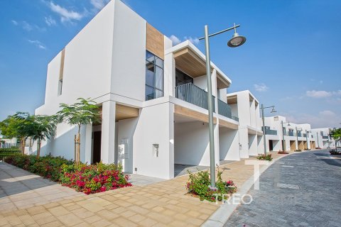 Villa in Arabian Ranches 3, Dubai 3 bedrooms, 202 sq.m. № 13426 - photo 1