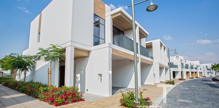 Villa in Arabian Ranches 3, Dubai 3 bedrooms, 202 sq.m. № 13426
