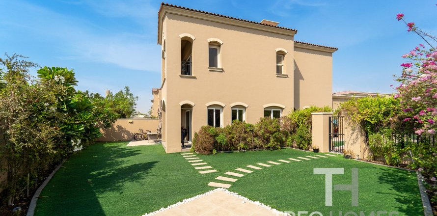 Townhouse in Casa Dora, Serena, Dubai 3 bedrooms, 214 sq.m. № 13422