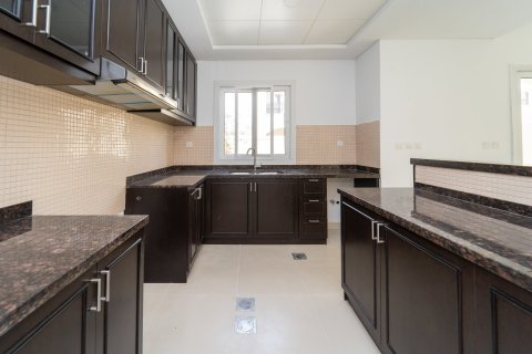 Townhouse in Casa Dora, Serena, Dubai 3 bedrooms, 214 sq.m. № 13422 - photo 8