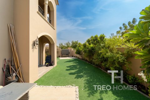 Townhouse in Casa Dora, Serena, Dubai 3 bedrooms, 214 sq.m. № 13422 - photo 2