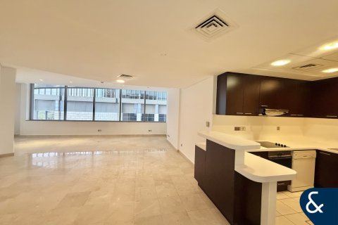 Apartment in DIFC, Dubai 2 bedrooms, 139 sq.m. № 76619 - photo 1