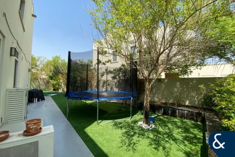 Villa in Azalea, Arabian Ranches 2, Dubai 4 bedrooms, 434 sq.m. № 76627 - photo 2