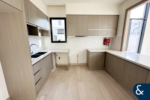 Townhouse in Murooj Al Furjan, Al Furjan, Dubai 4 bedrooms, 336 sq.m. № 76630 - photo 4