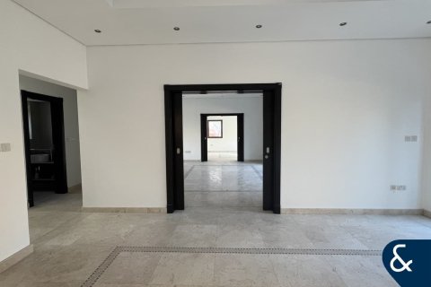 Villa in North Village, Al Furjan, Dubai 3 bedrooms, 600 sq.m. № 76632 - photo 5