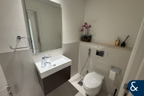 Apartamento en Downtown Dubai (Downtown Burj Dubai), Dubai, 1 dormitorio, 94 m², № 76628 - foto 10