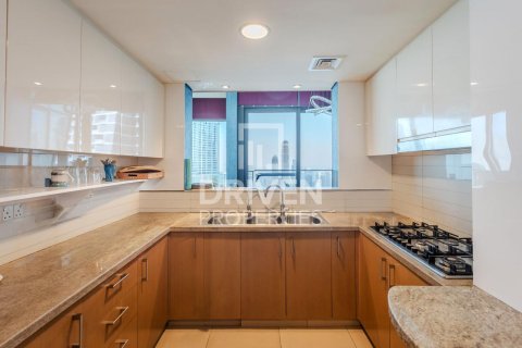 Apartment in Burj Vista, Downtown Dubai (Downtown Burj Dubai), Dubai 3 bedrooms, 191.38 sq.m. № 136082 - photo 18
