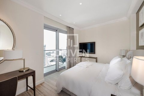 Apartment in The Address Residence Fountain Views, Downtown Dubai (Downtown Burj Dubai), Dubai 2 bedrooms, 134.8 sq.m. № 136083 - photo 4