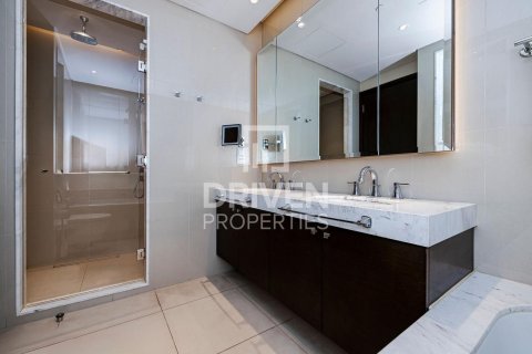 Apartment in The Address Residence Fountain Views, Downtown Dubai (Downtown Burj Dubai), Dubai 2 bedrooms, 134.8 sq.m. № 136083 - photo 11