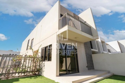 Townhouse in Dubai 3 bedrooms, 225.48 sq.m. № 127696 - photo 1
