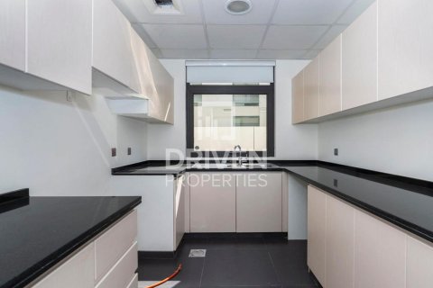 Townhouse in Dubai 3 bedrooms, 225.48 sq.m. № 127696 - photo 8