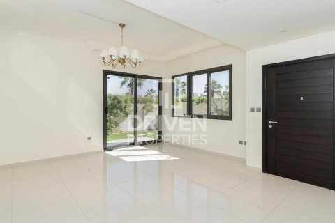 Townhouse in Dubai 3 bedrooms, 225.48 sq.m. № 127696 - photo 3