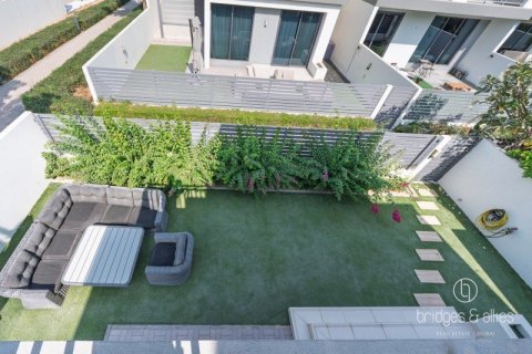 Villa en Dubai Hills Estate, Dubai, 4 dormitorios, 289.7 m², № 77214 - foto 15