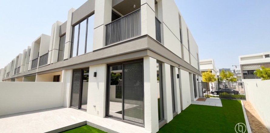 Villa à Dubai, 4 chambres, 221.6 m², № 77231
