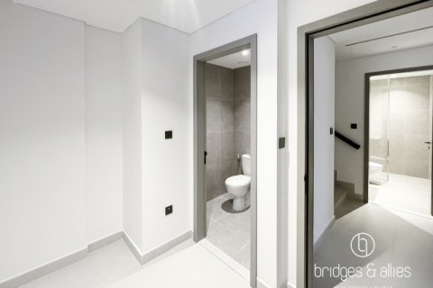 فيلا في دبي 4 غرف نوم, 212.7 م² رقم 77230 - صورة 15