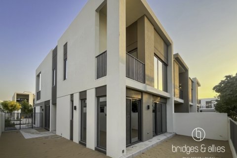 فيلا في دبي 4 غرف نوم, 212.7 م² رقم 77230 - صورة 4