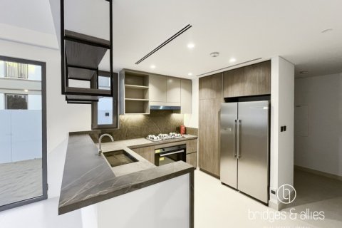 فيلا في دبي 4 غرف نوم, 212.7 م² رقم 77230 - صورة 7