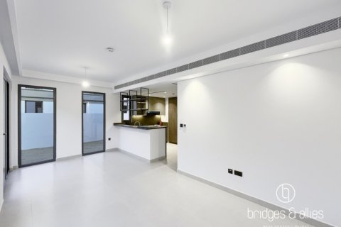 فيلا في دبي 4 غرف نوم, 212.7 م² رقم 77230 - صورة 1