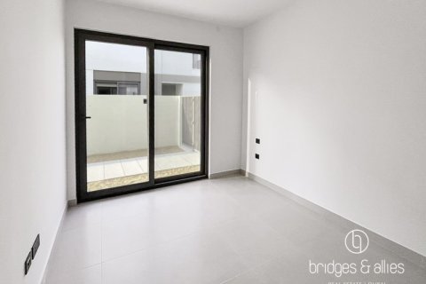 فيلا في دبي 4 غرف نوم, 202.1 م² رقم 77228 - صورة 12