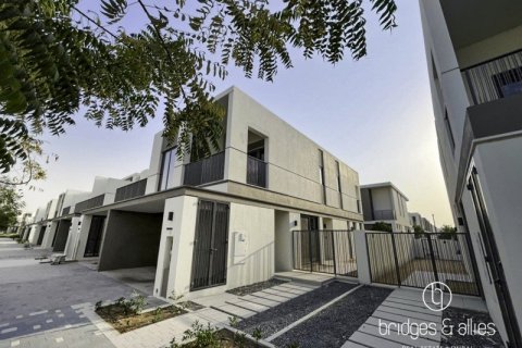 فيلا في دبي 4 غرف نوم, 202.1 م² رقم 77228 - صورة 18