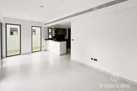 فيلا في دبي 4 غرف نوم, 202.1 م² رقم 77228 - صورة 2