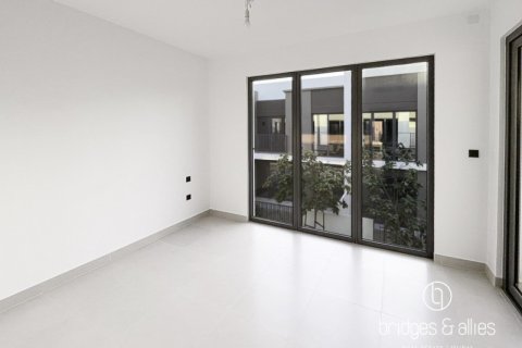 فيلا في دبي 4 غرف نوم, 202.1 م² رقم 77228 - صورة 8